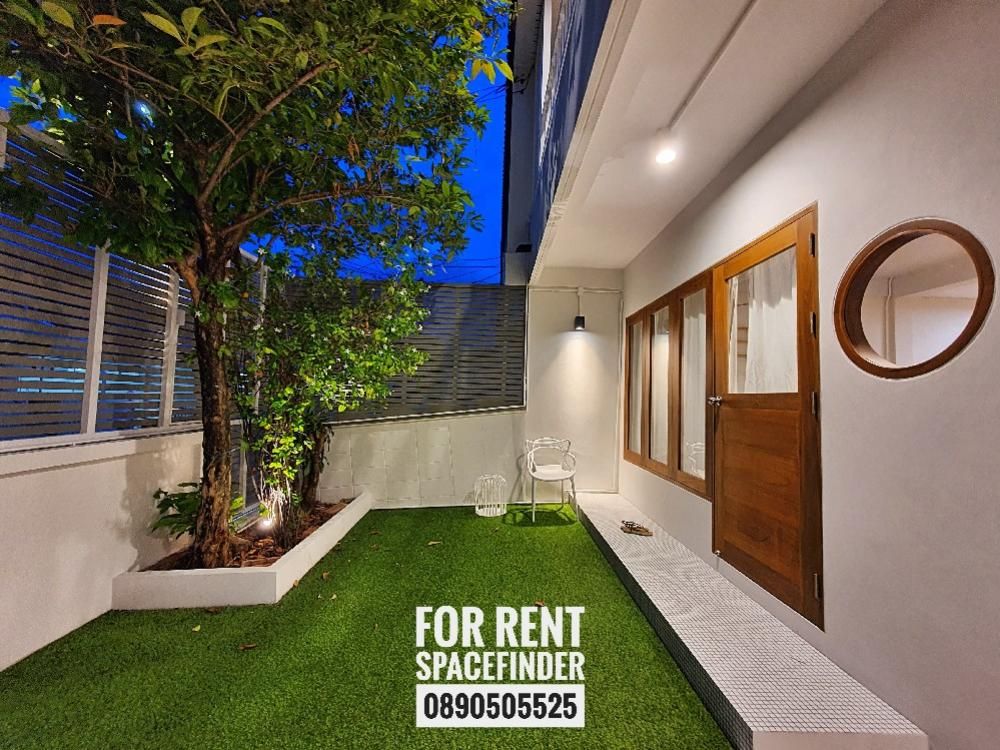 ให้เช่าทาวน์โฮมอ่อนนุช อุดมสุข : [Agent Post] No Agent PleaseMinimal Style House for rent in Phrakanong Area (Preedee area 2 Km from BTS Phrakanong)*Pet Friendly Unit*Bright & More Natural LightHouse for rent 3 Bedrooms 2 BathroomsUnit Size : 160 Sq.m1 Parking Spot Fully Furnished +
