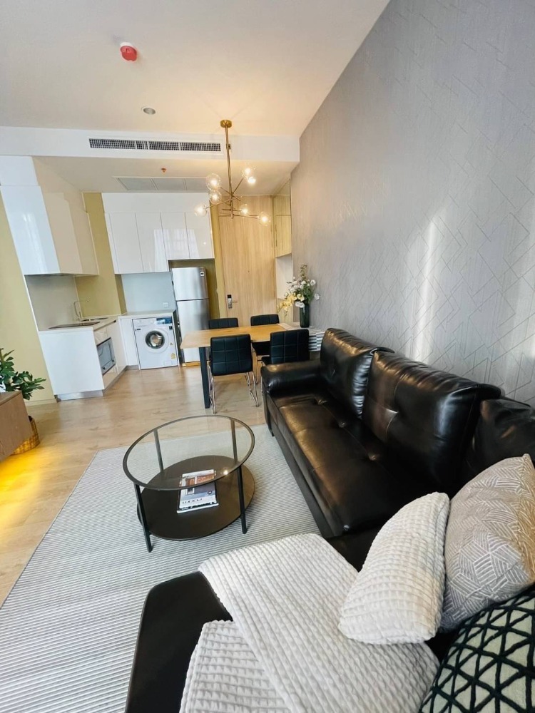 For RentCondoSukhumvit, Asoke, Thonglor : Now available ♥ Noble​ Be​ 19​ beautiful room, modern luxury style, make an appointment to see 092-914-9950