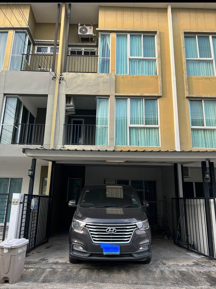 ให้เช่าทาวน์โฮมนวมินทร์ รามอินทรา : ให้เช่าหมู่บ้านเบลสทาวน์ ซอยรามอินทรา127 ถนนรามอินทรา ถนนหทัยราษฏร์  แขวงมีนบุรี เขตมีนบุรี บ้านพร้อมอยู่ เฟอร์นิเจอร์ครบ