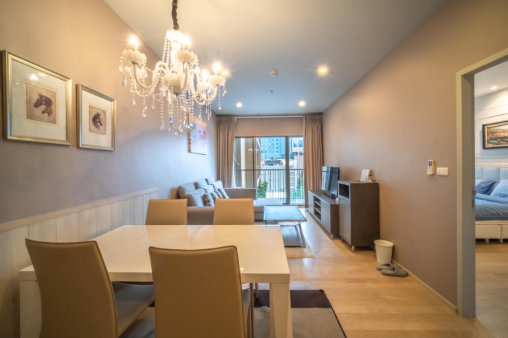For RentCondoSukhumvit, Asoke, Thonglor : Noble Refine BTS Phromgpong close to Emporium Emquartier