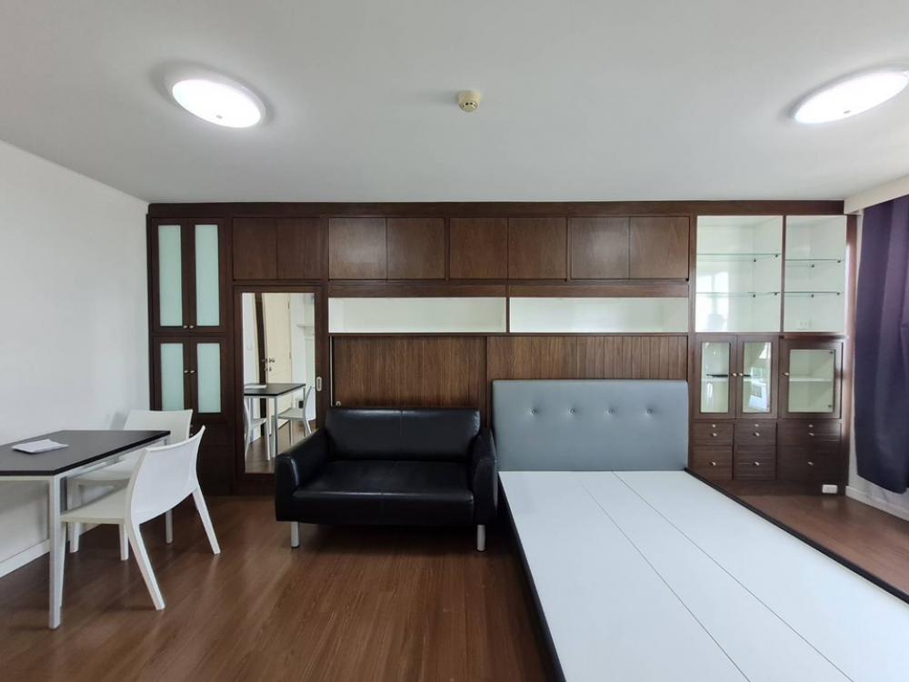 ให้เช่าคอนโดพระราม 3 สาธุประดิษฐ์ : ให้เช่า คอนโด DCONDO สาธุประดิษฐ์ 49 30 ตรม.ราคาเช่า 8,500/เดือน::รายละเอียด::- พื้นที่ 30 ตรม.- ชนิด 1 ห้องนอน 1 ห้องน้ำ- ชั้นที่ 8 วิว เมือง::รายการฟอร์นิเจอร์::ครบชุด::รายละเอียดโครงการ:: - ชื่อโครงการ: DCONDO สาธุประดิษฐ์ 49พิกัด: http://maps.google.c