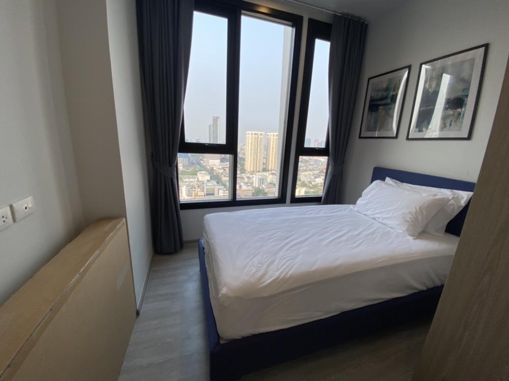 For RentCondoSukhumvit, Asoke, Thonglor : 💖XT Ekkamai 2 bedrooms, 2 bathrooms, new rooms, beautiful, complete with complete electrical appliances. fully furnished If interested, make an appointment to see in advance. 😊