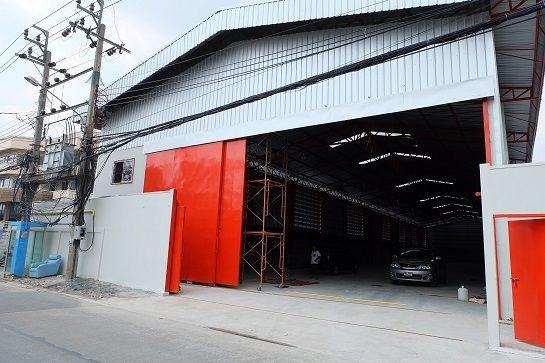 ให้เช่าโกดังลาดกระบัง สุวรรณภูมิ : ให้เช่าโกดัง ย่านลาดกระบัง พร้อมออฟฟิศ 400 ตารางวา 1600 ตารางเมตร ไฟฟ้า 3 เฟส รถเทรลเลอร์ใหญ่เข้าได้