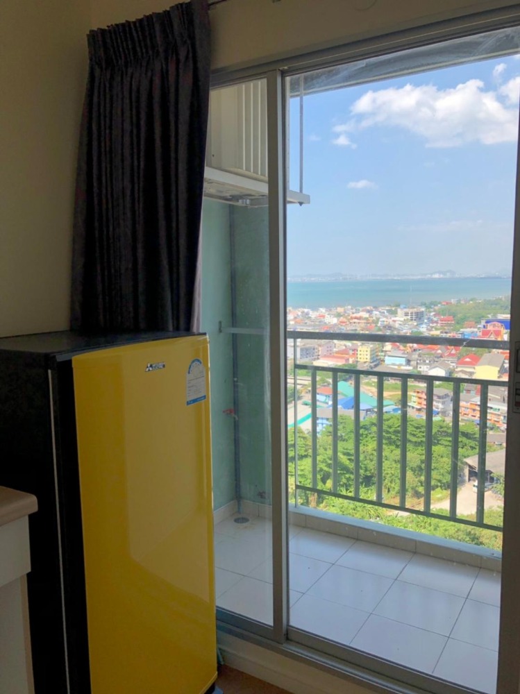 Lumpini Condo near Bangkok Pattaya Hospital, Dusit College, Banglamung Hospital, 23rd floor, north side, no sun, not hot when living there, can move in immediately. Call 099 405 5324. Loading...