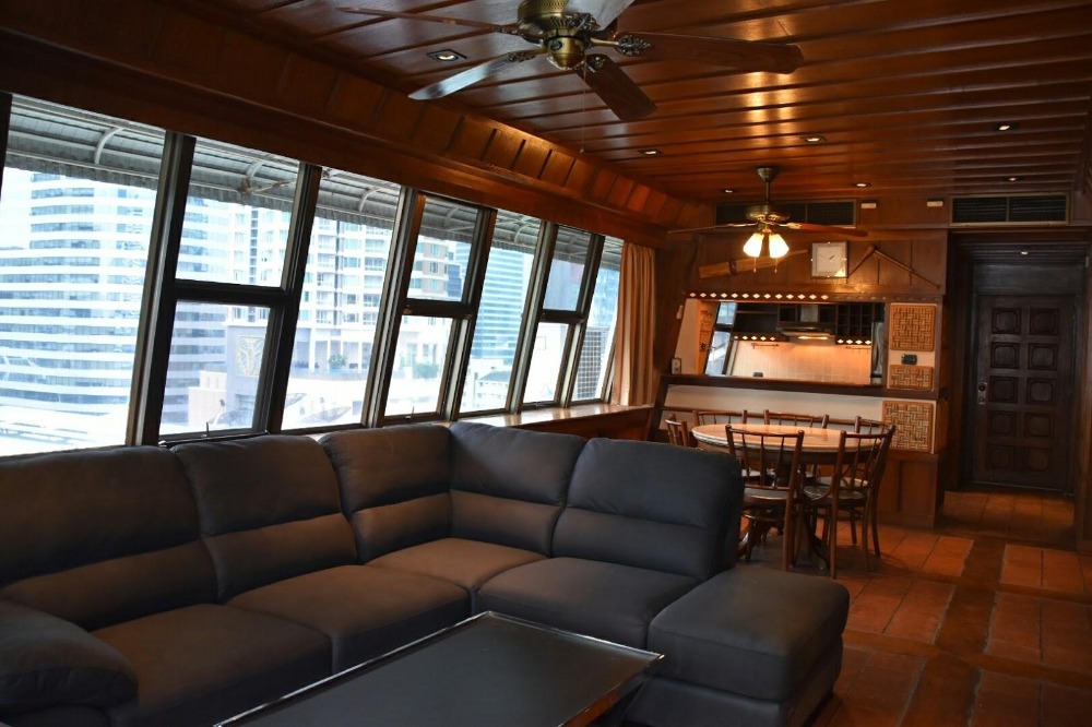 For RentCondoSilom, Saladaeng, Bangrak : Condo for rent Diamond Tower