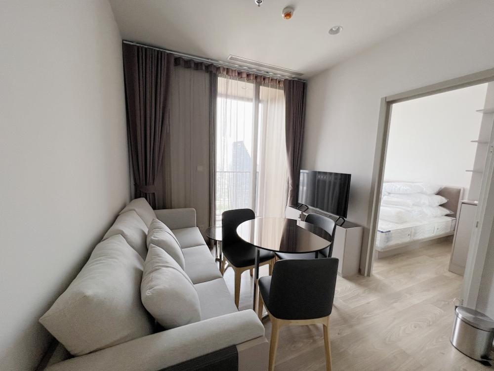 For RentCondoSukhumvit, Asoke, Thonglor : 👑OKA HAUS Sukhumvit 36👑Large room, high floor, very good price 🎉
