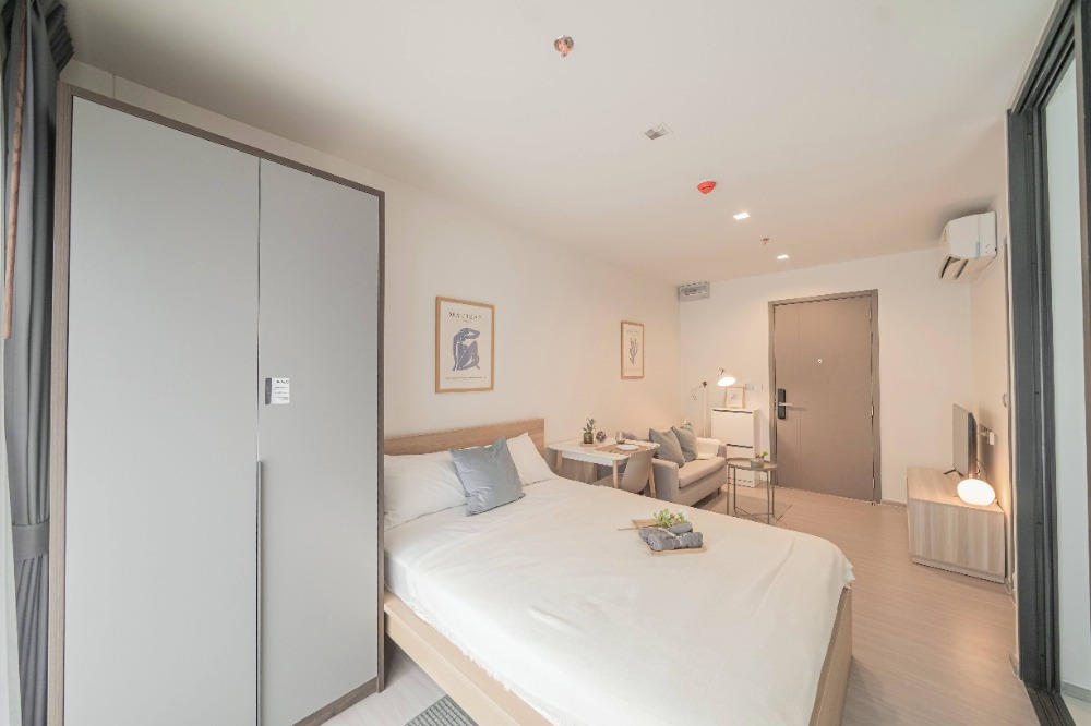 ให้เช่าคอนโดพระราม 9 เพชรบุรีตัดใหม่ RCA : Life Asoke Hype (close to MRT Rama9 300 Meters)