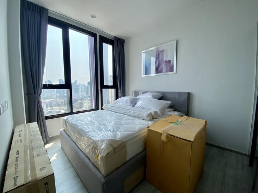 For RentCondoSukhumvit, Asoke, Thonglor : 💜💙 The new room is the first one, XT Ekkamai, beautiful, complete, Thonglor view, interested in making an appointment to see the room. All central in advance.