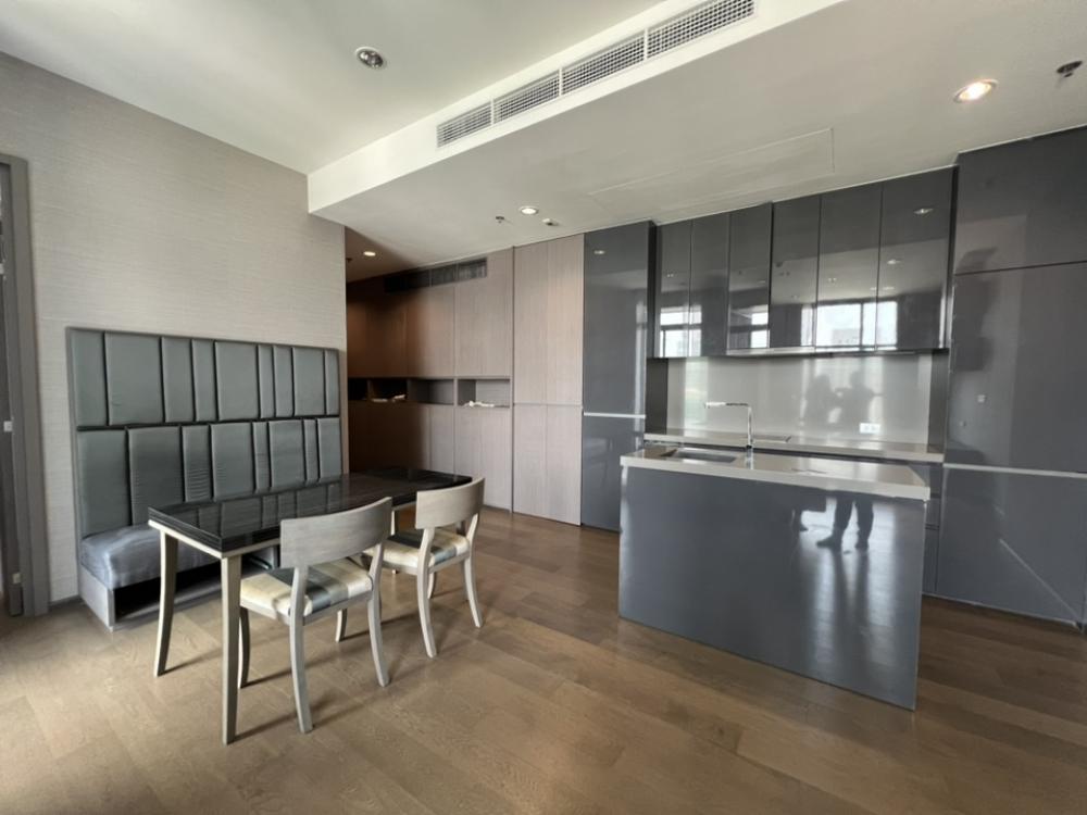 ให้เช่าคอนโดสาทร นราธิวาส : FOR SALE & RENT : THE DIPLOMAT SATHORN Facing to Mahanakorn view , Silom Road
