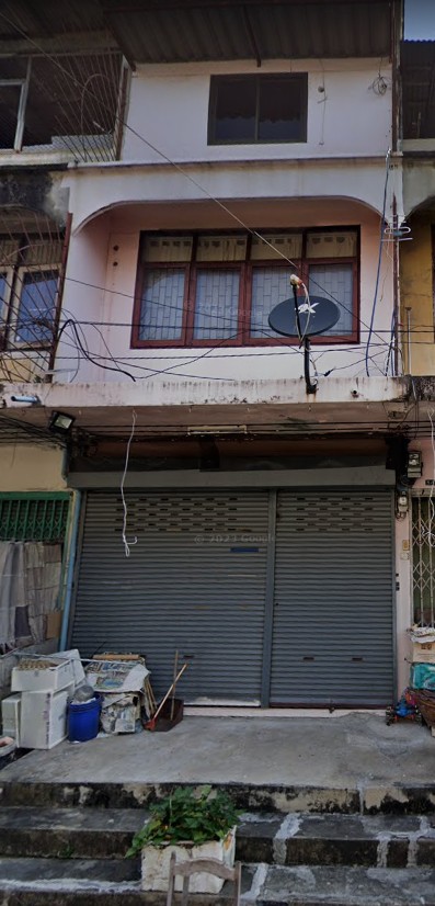 For RentShop HouseSukhumvit, Asoke, Thonglor : Commercial building for rent, Sukhumvit zone, near Lotus-Sukhumvit, only 2 minutes