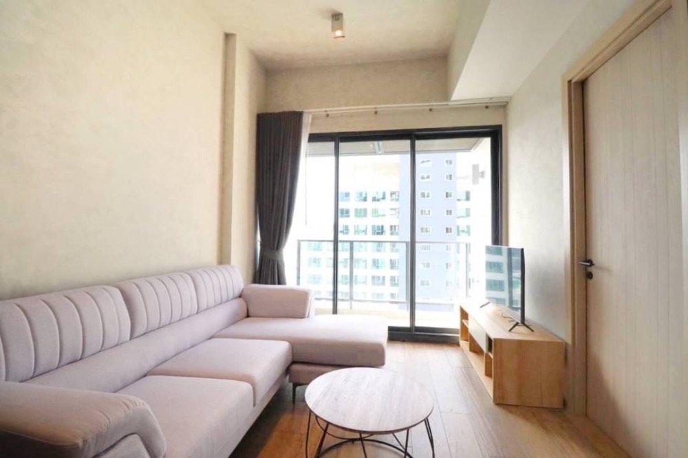 ให้เช่าคอนโดสุขุมวิท อโศก ทองหล่อ : The Loft Asoke Floor 29  (A709)
