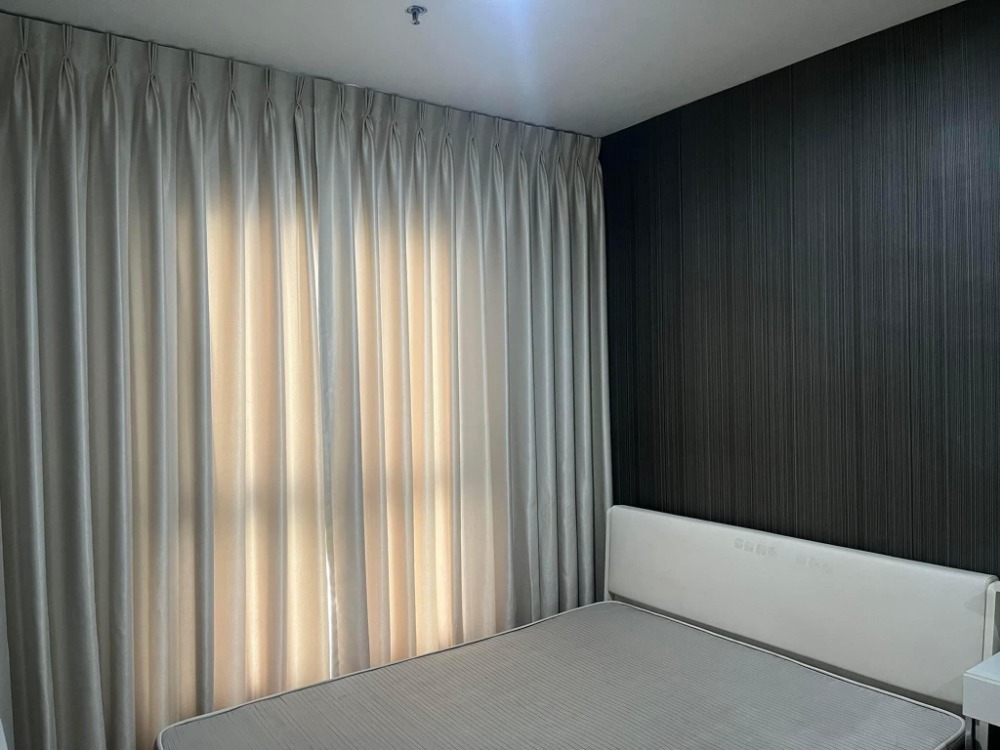 For RentCondoBangna, Bearing, Lasalle : Condo for rent, The Parkland Srinakarin Lakeside, 16th floor, Building 1, size 36 sq m., North corner room, 19-storey building, 8,000 baht