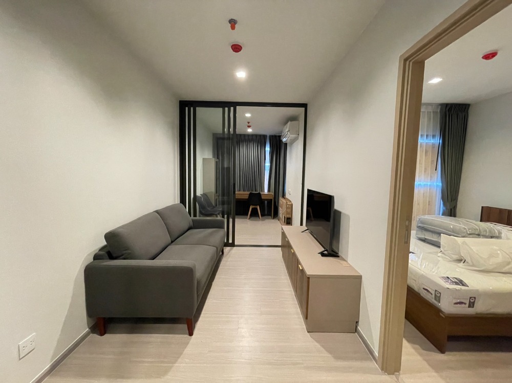 ให้เช่าคอนโดท่าพระ ตลาดพลู วุฒากาศ : Life Sathorn Sierra > 1 bedroom + 1 working room , FUlly furnished