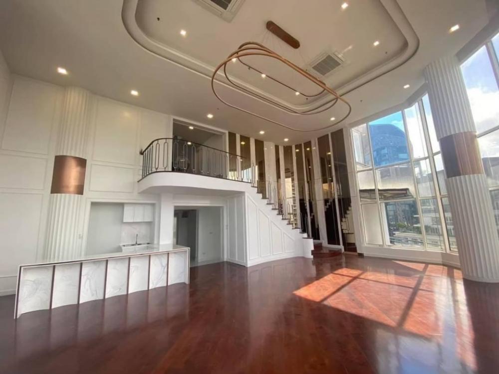 For SaleCondoKhlongtoei, Kluaynamthai : Partly Furnished Modern Luxury Triplex Penthouse for Sale - Moon Tower - BTS Thonglor