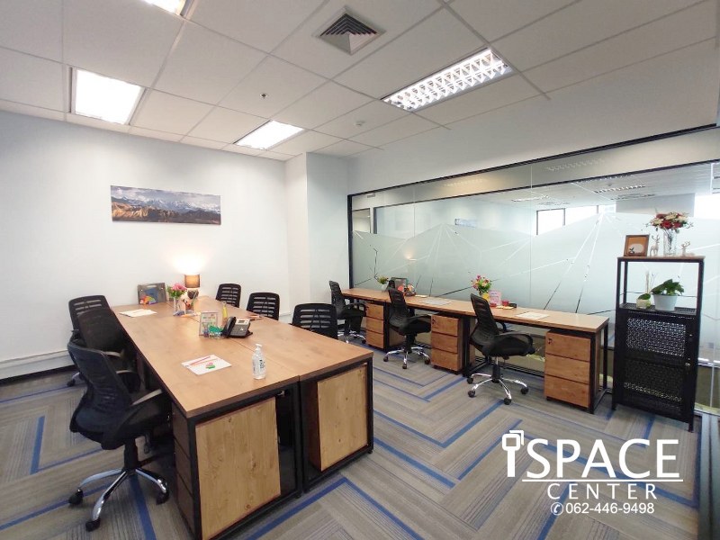 For RentRama9, Petchburi, RCA : Serviced Office for rent, next to MRT Rama 9, very convenient to travel Bring a notebook to work right away. All inclusive price