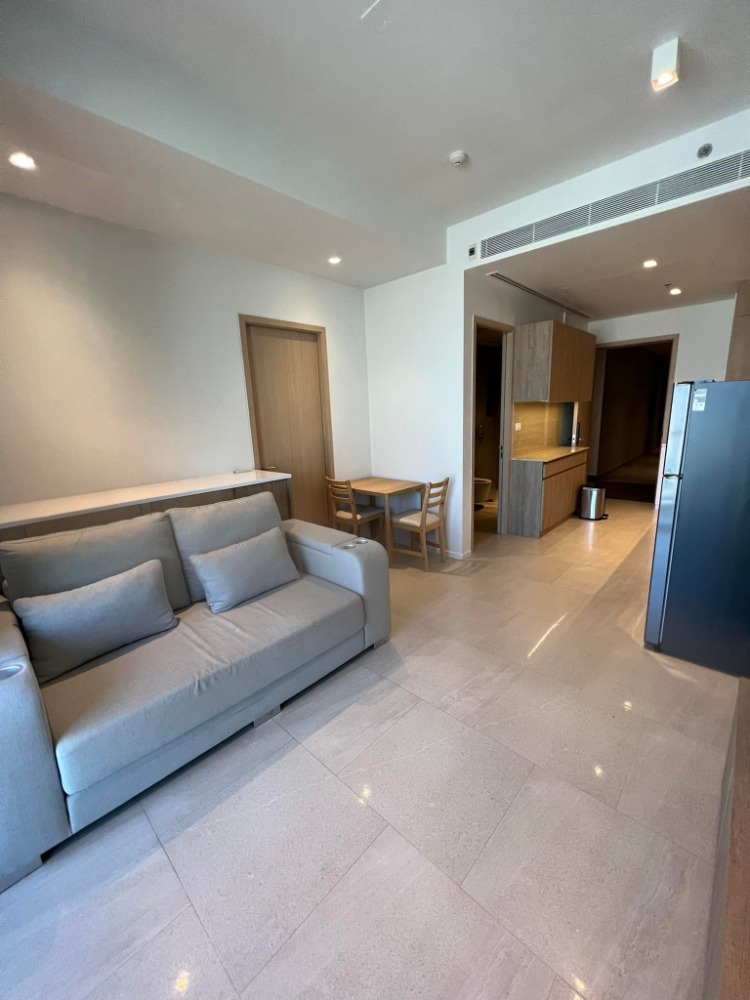 For RentCondoSilom, Saladaeng, Bangrak : For rent, The Loft Silom *** The room leaves very quickly, if interested, add Line @ok645***