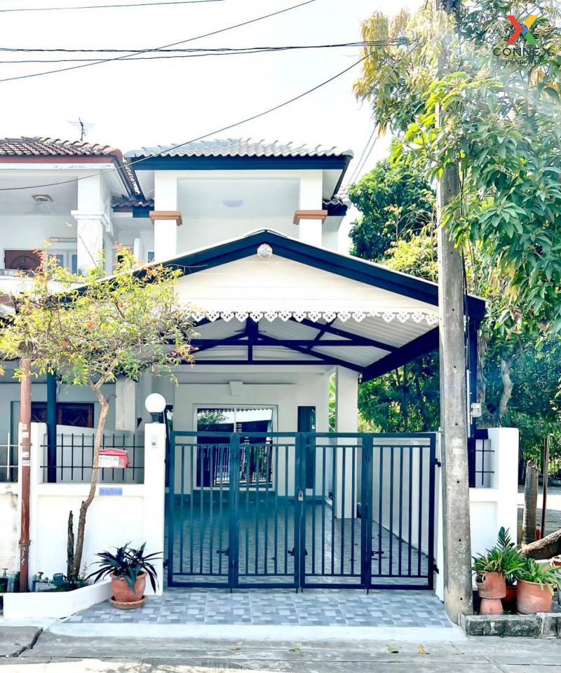 For SaleTownhomePathum Thani,Rangsit, Thammasat : FOR SALE townhome , Baan Thepmongkol , Bang Luang , Mueang Pathum Thani , Pathum Thani , CX-75923