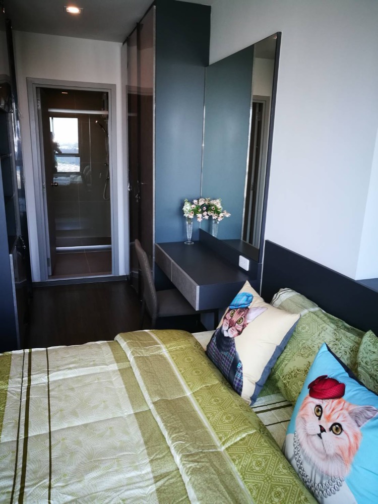 For RentCondoSapankwai,Jatujak : Very nice room, good condition, high floor, beautiful view, not blocked, only 18,000 baht 
