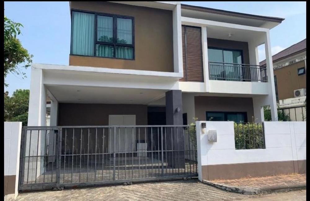 ให้เช่าบ้านพัฒนาการ ศรีนครินทร์ : Mooban : Villa Arcadia Srinakarin Location: Soi Sridan 22, Srinakarin rd., Bangkaew, Bangpli,Bangkok, SamutprakarnDetached House 3 bedrooms 3 bathrooms, swimming pool, gyms, 24 hr. security Close to Mega bang na, central bang na, Thai Singapore internatio