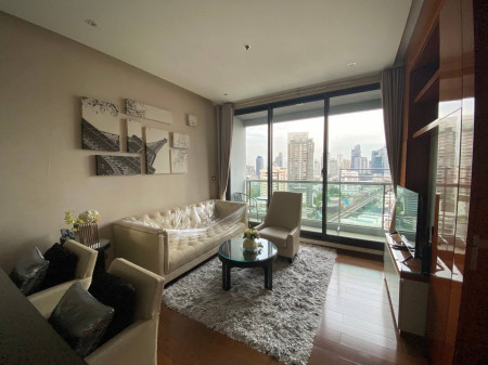 For RentCondoSukhumvit, Asoke, Thonglor : Code C20230100619..........The Address Sukhumvit 28 for rent, 1 bedroom, 1 bathroom, high floor, furnished, ready to move in