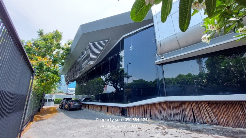 ให้เช่าโชว์รูมสาทร นราธิวาส : Showroom for rent ให้เช่าโชว์รูมรถยนต์ทำเลหายากย่านสาทร-สีลม-นราธิวาสราชนครินทร์