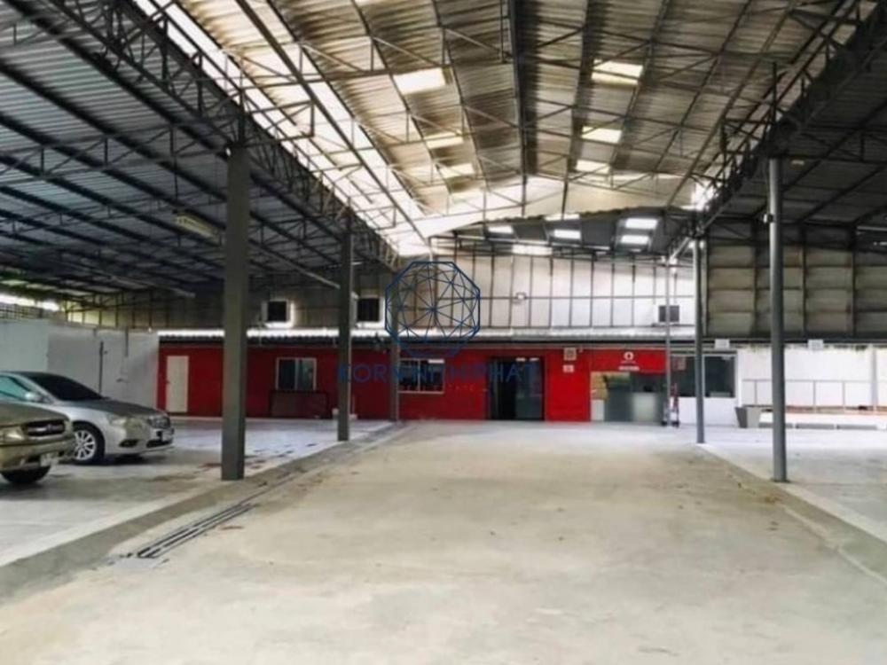 For RentRetail SpaceOnnut, Udomsuk : Space for rent for business, 1 rai, Sukhumvit 71, Phra Khanong, suitable for cafe, restaurant, pork krato, shabu mala, kids cafe, co-working.