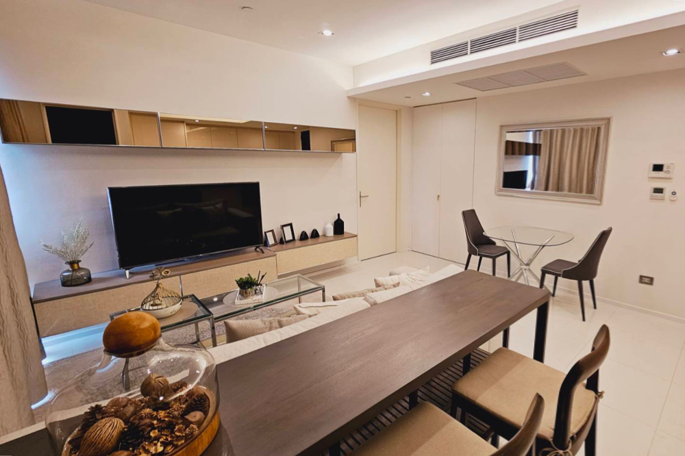 For RentCondoSathorn, Narathiwat : Code C20230400007....The Bangkok Sathorn to rent, 1 bedroom, 1 bathroom , high floor, furnished, ready to move in