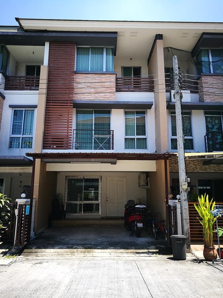 ให้เช่าทาวน์โฮมพัฒนาการ ศรีนครินทร์ : THR333 ให้เช่าทาวน์เฮ้าส์ Plus city สวนหลวง ศรีนครินทร์