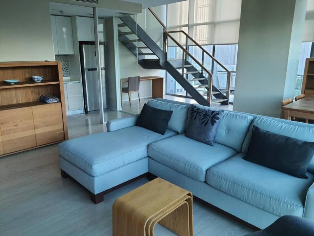 ขายคอนโดสุขุมวิท อโศก ทองหล่อ : (รหัสทัพย์ : M546) ขายคอนโด Duplex ตกแต่งสวย 2 ห้องนอน - The Room Sukhumvit 21 - BTS อโศก