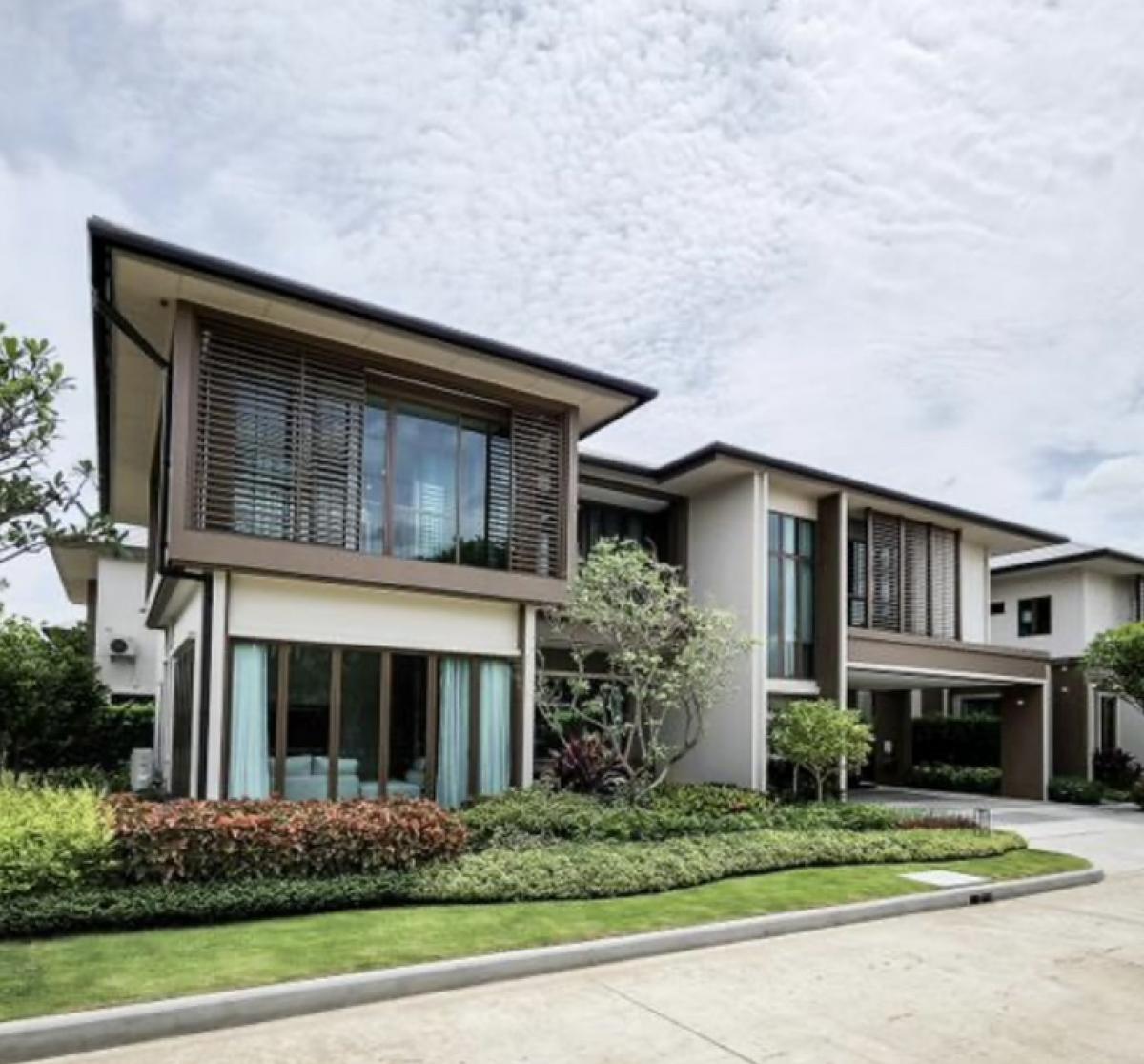 ขายบ้านพัฒนาการ ศรีนครินทร์ : 📌🏡ขายด่วน แปลงใหญ่หน้าสวน บุราสิริ กรุงเทพกรีฑา 374 ตรม. สอบถาม,นัดชม 📲093-616-4456 (ฝ่ายขาย)