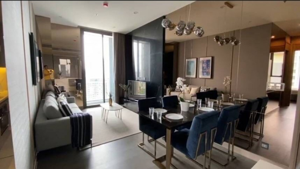 For RentCondoRama9, Petchburi, RCA : For rent, 2 bedroom condo, The Esse at Singha Complex, 78 sq m. Beautiful room, modern style, high floor, excellent view.