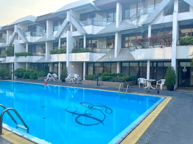 For RentTownhouseYothinpattana,CDC : Ladprao 60-66 Chokchai4 230 Sqm.MRT Sutthisan townhome for rent Peaceful Garden View Swimming Pool