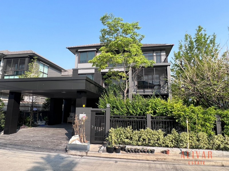 ให้เช่าบ้านพัฒนาการ ศรีนครินทร์ : RH050123 ให้เช่า บ้านเดี่ยว 3 ชั้น The Plant Elite Pattanakarn 38 ใกล้ทองหล่อ เอกมัย