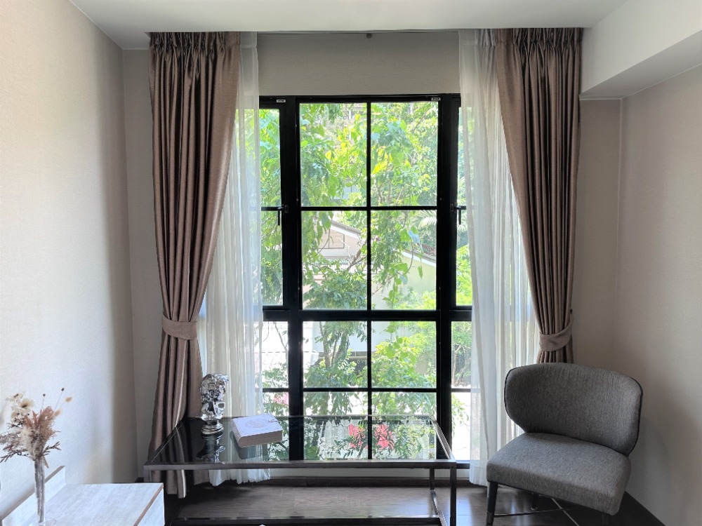 For RentCondoWitthayu, Chidlom, Langsuan, Ploenchit : For rent, Na Vara Residence, Na Vara Residence, Lang Suan, 45 sq m, near BTS Ploen Chit, ready to move in.