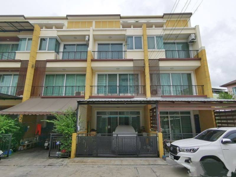 For SaleTownhomeLadprao101, Happy Land, The Mall Bang Kapi : Good condition, ready to move in ✨ Townhome Pradya in Town Ladprao 101 Yaek 42 / 3 bedrooms (FOR SALE), Pradya in Town Ladprao 101 Yaek 42 / Townhome 3 Bedrooms (FOR SALE) RUK536