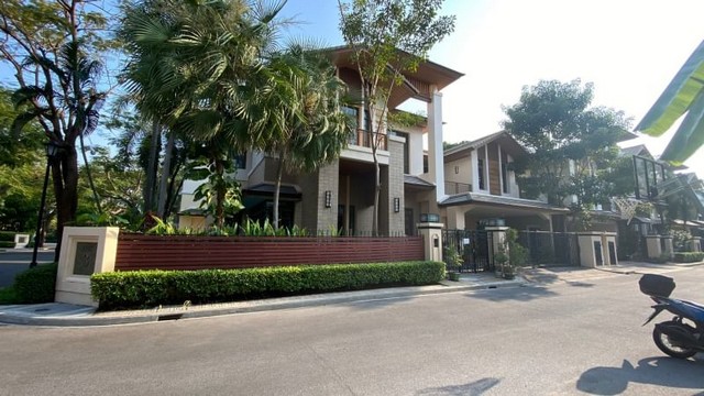 ให้เช่าบ้านอ่อนนุช อุดมสุข : ให้เช่าหรือขาย Baan Sansiri Sukhumvit 67 (บ้านแสนสิริ สุขุมวิท 67)