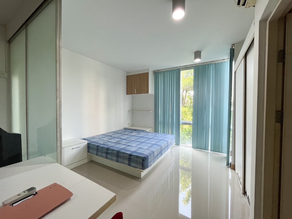 For RentCondoPattanakan, Srinakarin : Condo for rent, The Iris Rama 9, Srinakarin, newly renovated, ready to move in