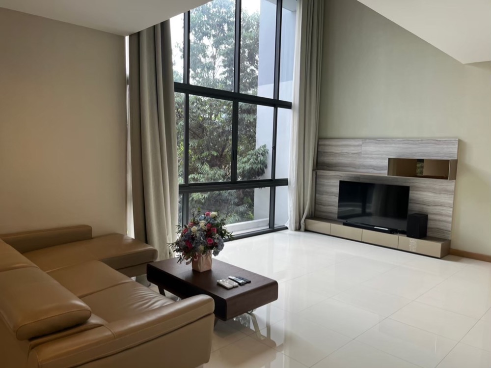 ให้เช่าบ้านพระราม 9 เพชรบุรีตัดใหม่ RCA : Parc Priva - บ้านเดี่ยว 4 ห้องนอนให้เช่า
