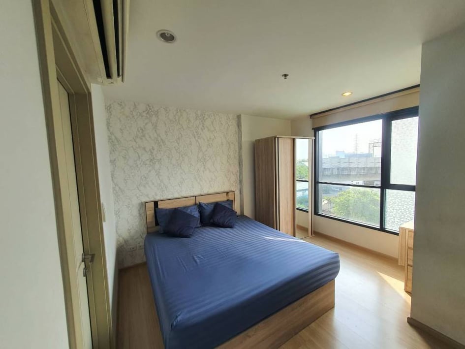 For RentCondoRama9, Petchburi, RCA : 🔥 Giants for rent 🔥 Condo for rent at The Base 🍀 Rama 9-Ramkhamhaeng pool view