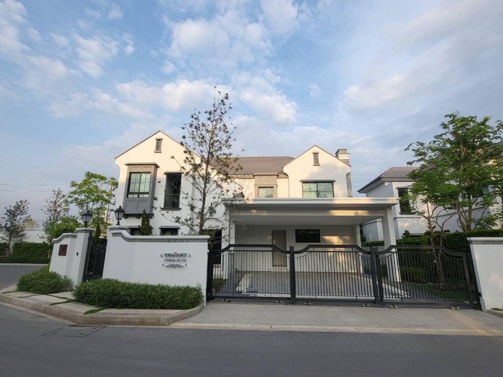 For RentHousePattanakan, Srinakarin : HR3005 Luxury house for rent, Nantawan, Rama 9-Krungthep Kreetha.