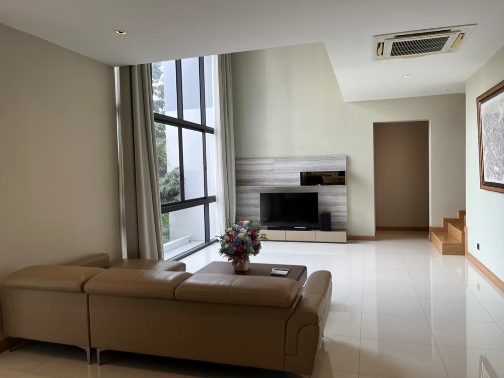 For RentHouseRama9, Petchburi, RCA : Parc Priva -  4 bedrooms Single House for rent