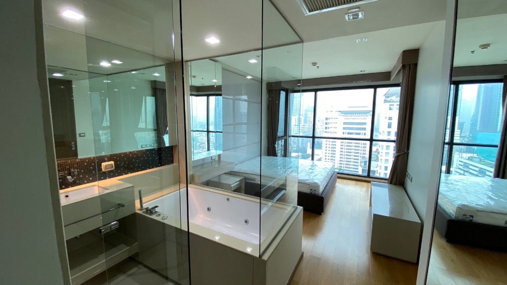 ให้เช่าคอนโดสาทร นราธิวาส : Condo The Address Sathorn for rent ห้องสวยมากกก ตกแต่งครบเฟอร์เริ่ดชั้นสูงวิวดี ใครสนใจรีบติดต่อมาเลยนะคะ