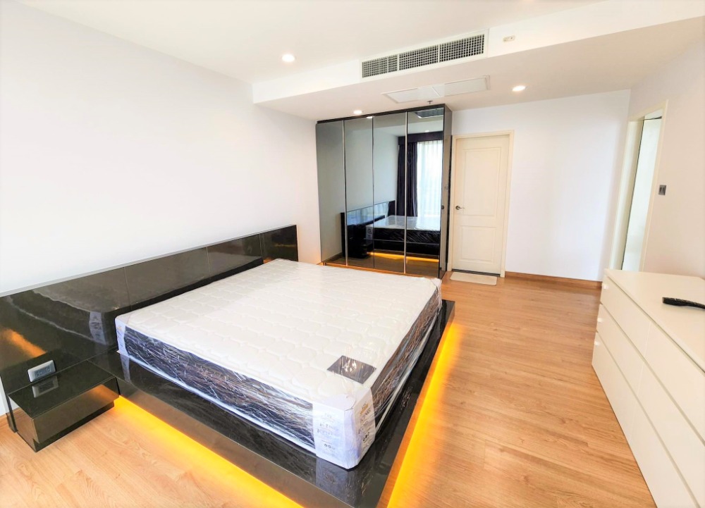 For RentCondoRama9, Petchburi, RCA : 🔴19,500฿🔴 𝐒𝐮𝐚𝐥𝐚𝐢 𝐖𝐞𝐥𝐥𝐢𝐧𝐠𝐭𝐨𝐧 | Supalai Wellington ♦️ near MRT Cultural Center 😊🙏 (Add Line: @bbcondo88 ) Property Code 879-B3514
