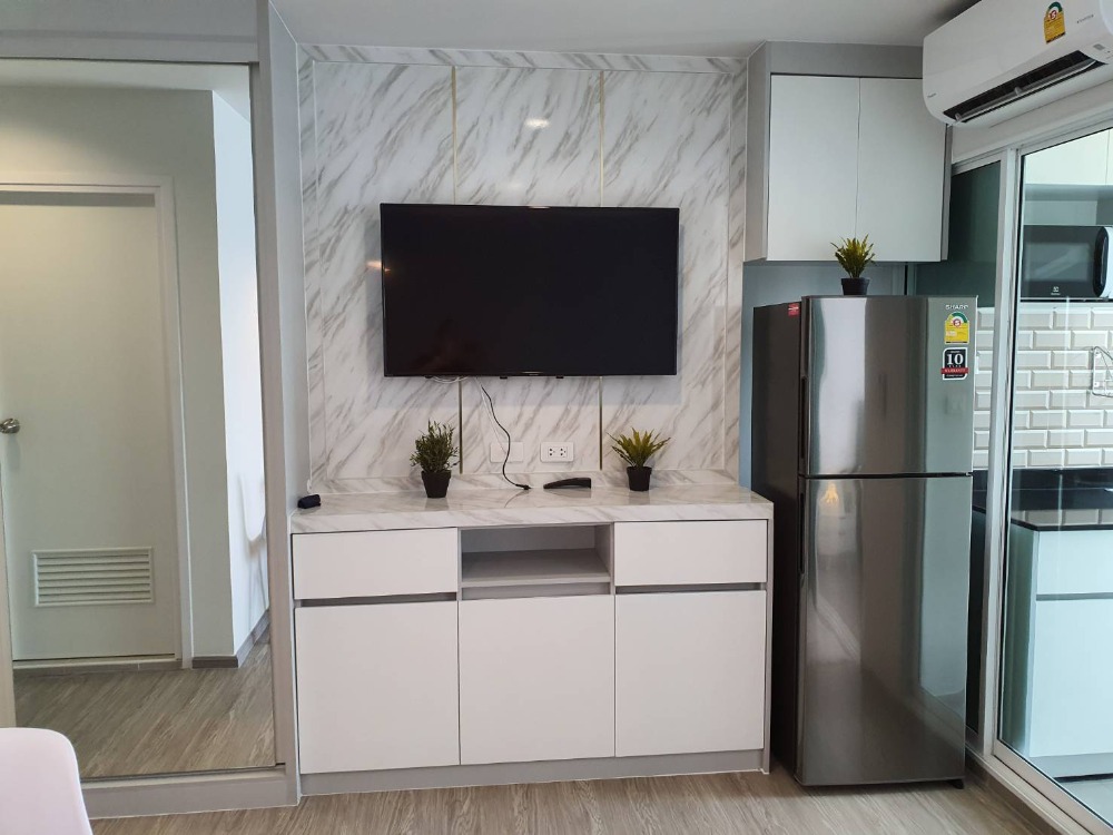 For SaleCondoBang Sue, Wong Sawang, Tao Pun : Condo for sale: Regent Bang Son, Phase 28, Building C, 24th floor, open view, built-ins in the entire room, very beautiful, selling price 1.80 million baht.