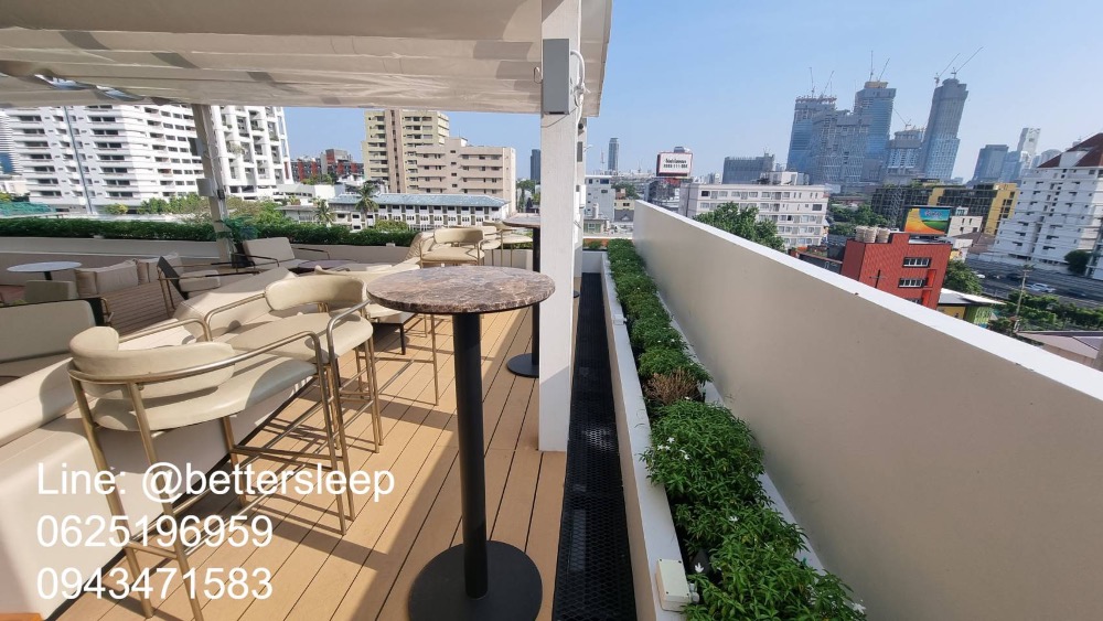 ให้เช่าร้านค้า/ตลาดนัดนานา : ดาดฟ้าให้เช่า สำหรับ Rooftop บาร์ ใกล้ BTS นานา, กรุงเทพ