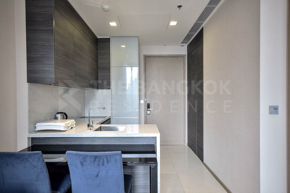 ให้เช่าคอนโดสุขุมวิท อโศก ทองหล่อ : ให้เช่า THE ESSE ASOKE เพียง 30,000 บาท 37 ตรม. 1 ห้องนอน (ติดต่อ 0628285146 คุณเพชร)