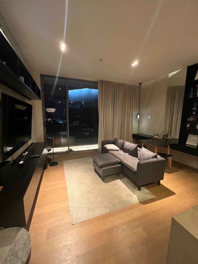 For RentCondoSilom, Saladaeng, Bangrak : For rent Saladaeng one ,1 bedroom near BTS Saladaeng and Lumpini park
Available this July 24