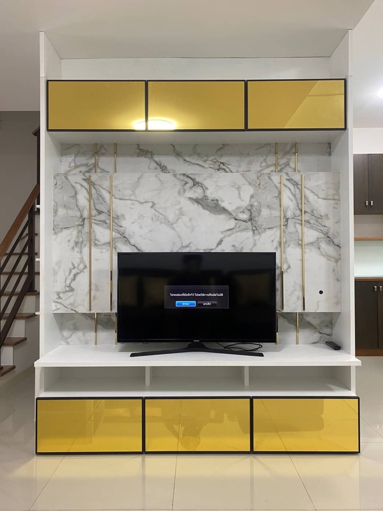 For RentHousePattanakan, Srinakarin : For rent, Pruksa Ville Village, 73 Soi Phatthanakan 38, beautiful fall, ready to move in. Can raise animals. Interested contact 082-3223695