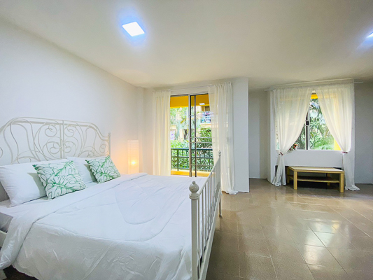 For SaleCondoBangna, Bearing, Lasalle : [Very cheap sale] Spacious room, beautifully decorated, elegant, ready to move in, 37 sq m. The Parkland Bangna Condo.