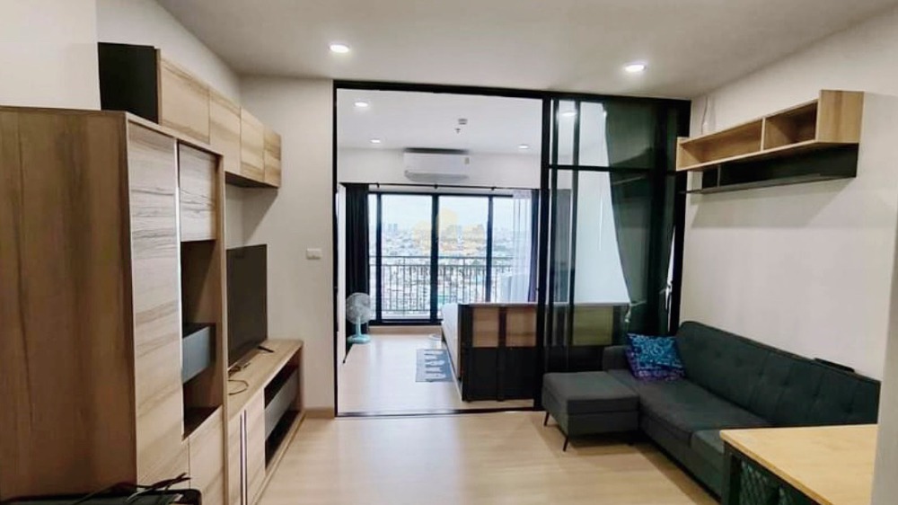 For RentCondoPinklao, Charansanitwong : Condo for rent, Supalai Loft, Yaek Fai Chai Station (not accepting parking, 10,000 baht/month)